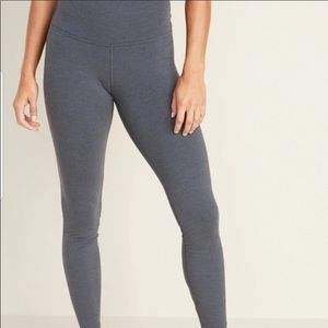 NWT Ladies Old Navy Balance Leggings